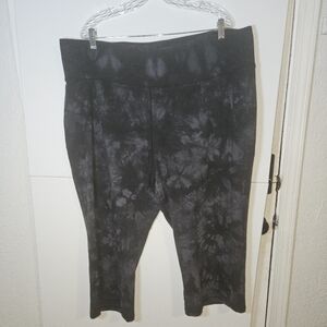 Livi For Lane Bryant Workout Pants 26/28 Black/ Gray